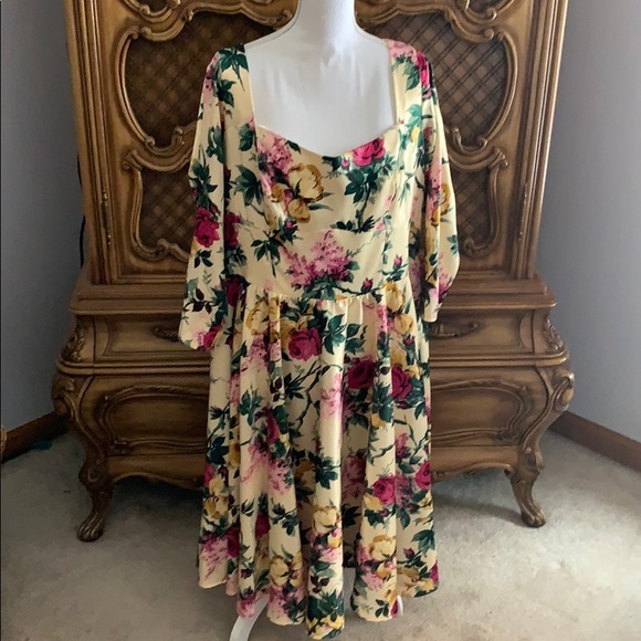 Pinup Couture Dresses & Skirts - Pinup Couture Swing Dress